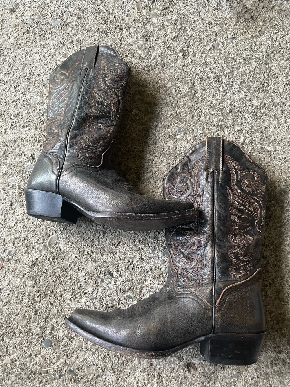 J.B. Dillon  Women’s brown size 8 B cowboy boots